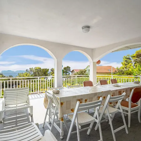 Stunning In With Kitchen Hébergement de vacances *