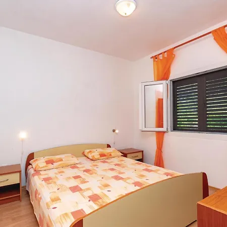 Stunning In With Kitchen * Prižba