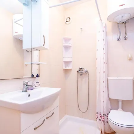 Stunning In With Kitchen Hébergement de vacances *