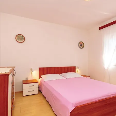 Stunning In With Kitchen Prižba