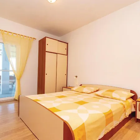 Hébergement de vacances Stunning In With Kitchen *